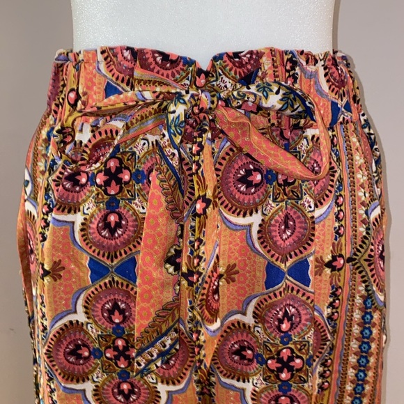 Francesca’s Collection “Blue Rain” Cropped Wide Leg Pant - Picture 2 of 16